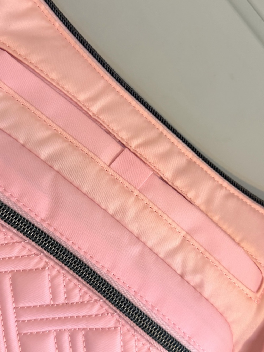 Lug Cha Cha Crossbody Bag Bubblegum Pink - Picture 10 of 11